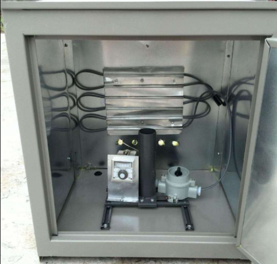 電伴熱儀(yi)表保溫箱(xiāng)